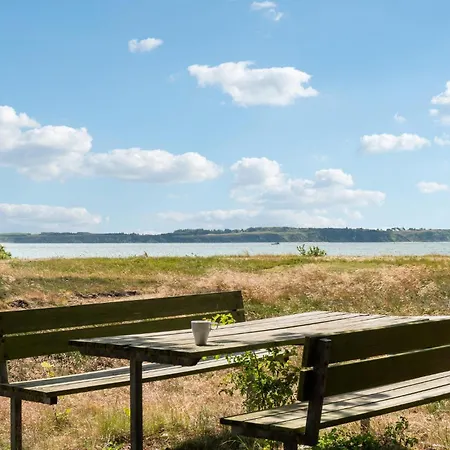 Strandbo * Thyholm