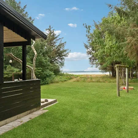 Дом отдыха Strandbo Thyholm